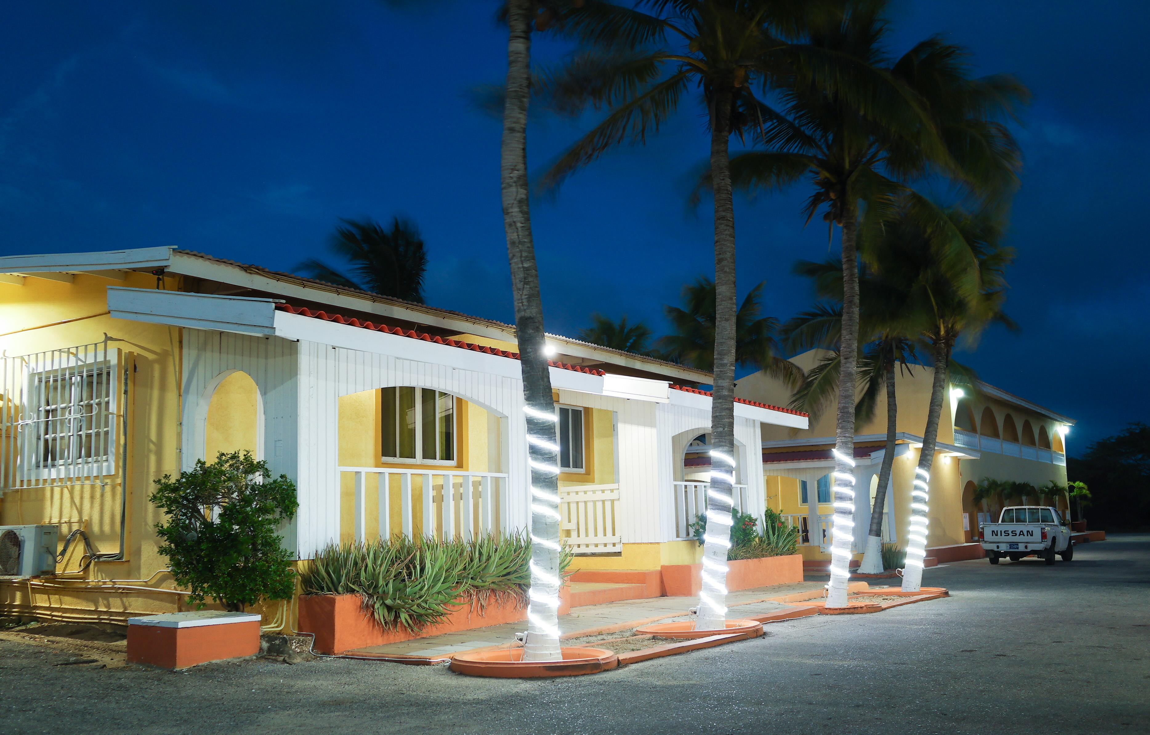 Coconut Inn Palm Beach Exterior foto